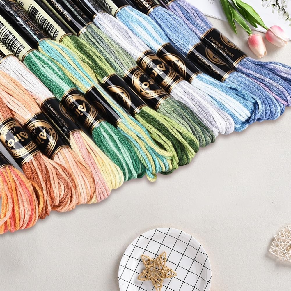 12 écheveaux de fil à broder e - Embroidery Embellishments avis et prix